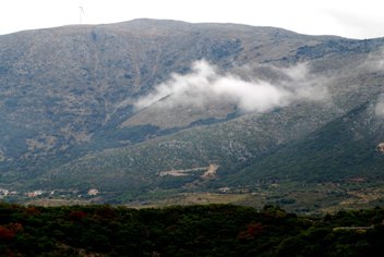 Figure 6a: Gravitational potential for mass wastage at Nifi (Thinia valley). Photograph by Robert Bittlestone.